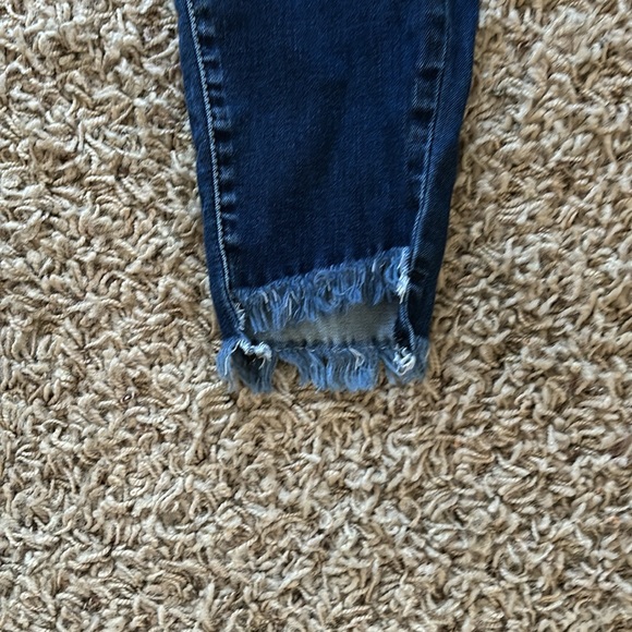 KanCan distressed skinny jeans size 9/28 - Picture 6 of 9